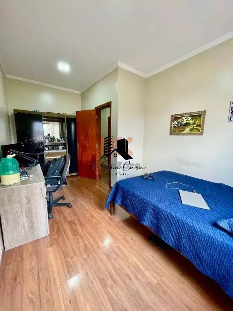Casa, 4 quartos, 220 m² - Foto 13