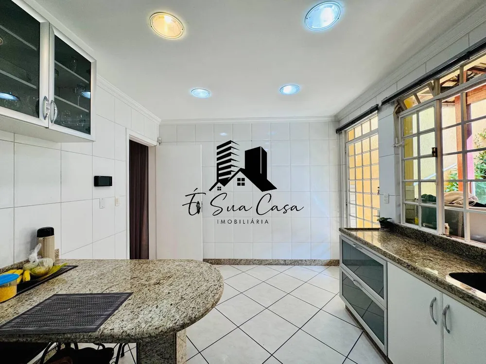 Casa, 3 quartos, 180 m² - Foto 4