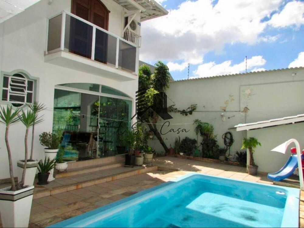 Casa, 4 quartos, 371 m² - Foto 1