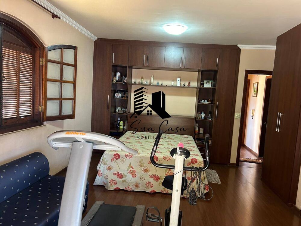 Casa à venda com 6 quartos, 298m² - Foto 6