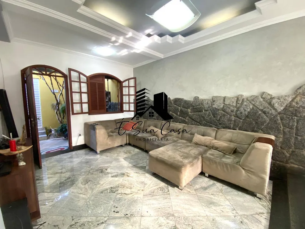 Casa, 3 quartos, 200 m² - Foto 1