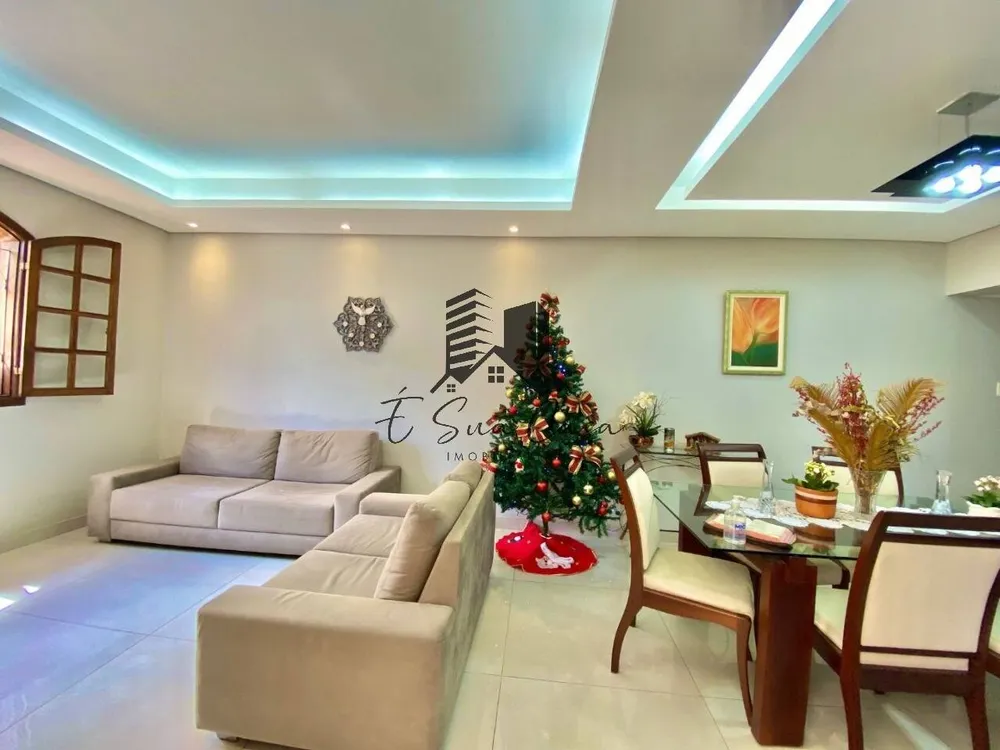 Casa, 3 quartos, 178 m² - Foto 2