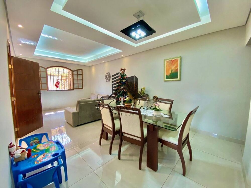 Casa, 3 quartos, 178 m² - Foto 4