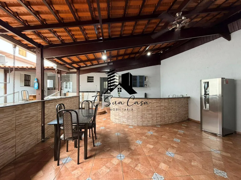 Casa, 3 quartos, 390 m² - Foto 1