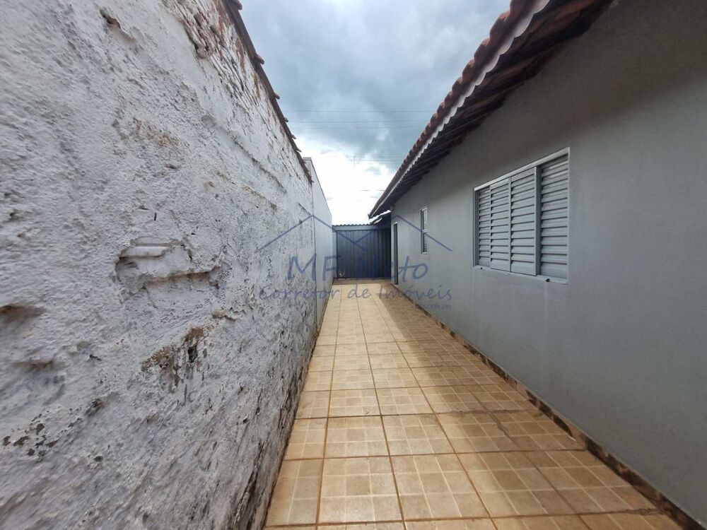 Casa à venda com 2 quartos, 300m² - Foto 32
