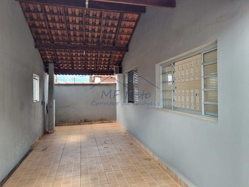 Casa à venda com 2 quartos, 300m² - Foto 5