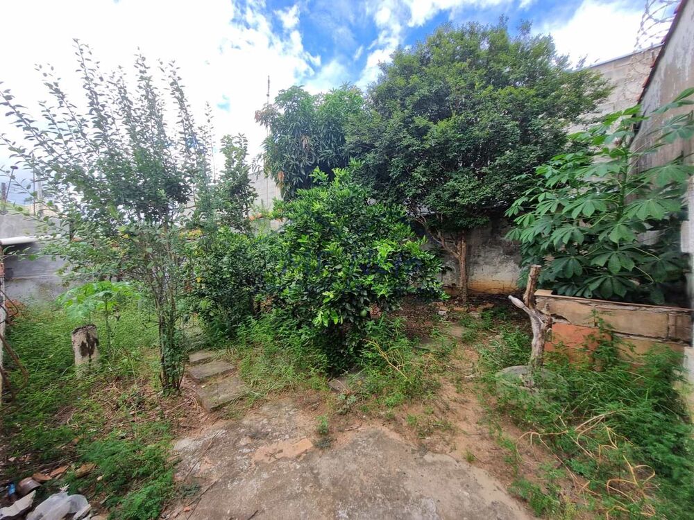Casa à venda com 2 quartos, 300m² - Foto 29