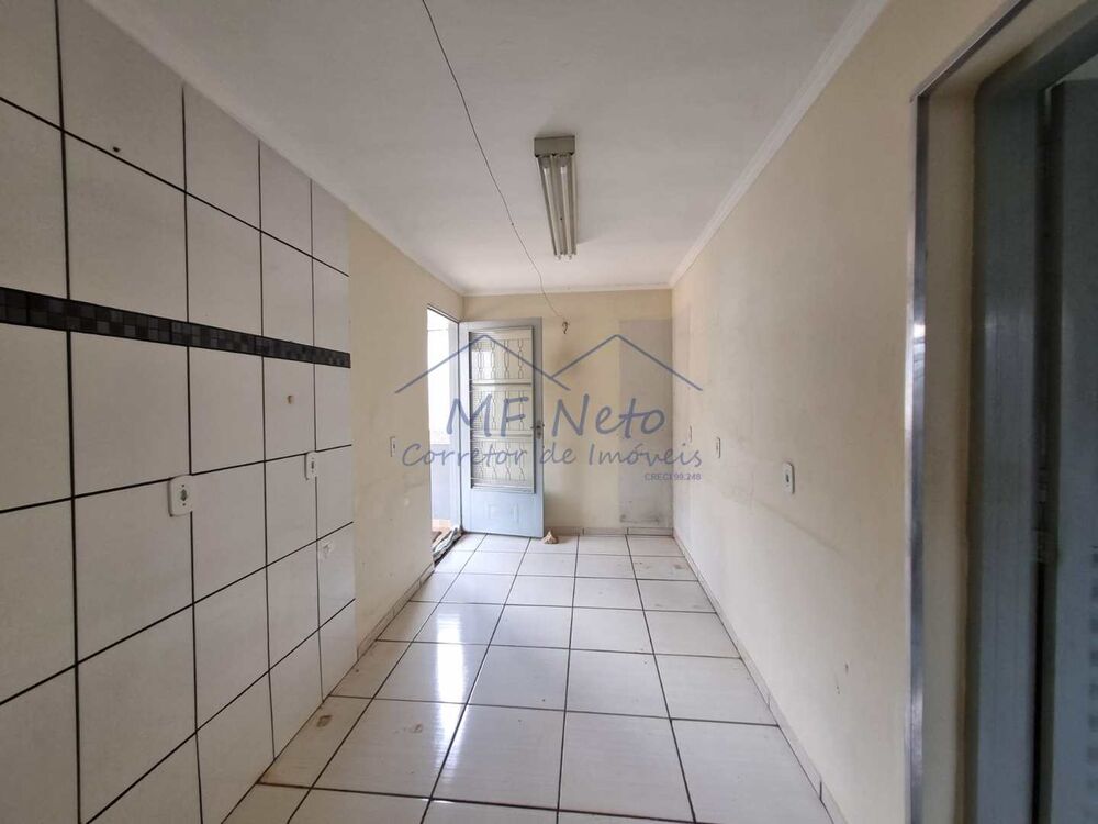 Casa à venda com 2 quartos, 300m² - Foto 21