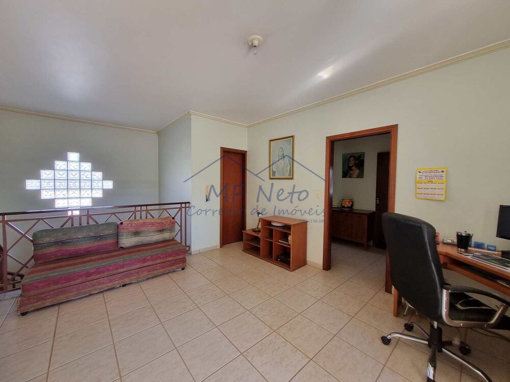 Casa à venda com 4 quartos, 392m² - Foto 12