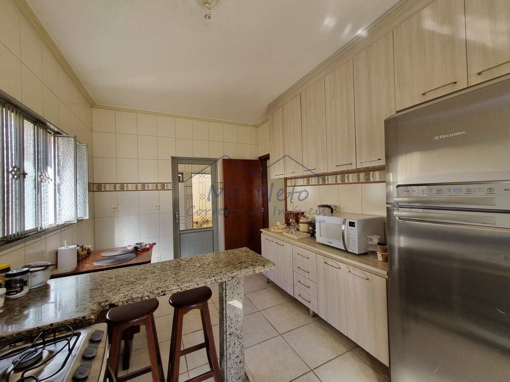 Casa à venda com 4 quartos, 392m² - Foto 11