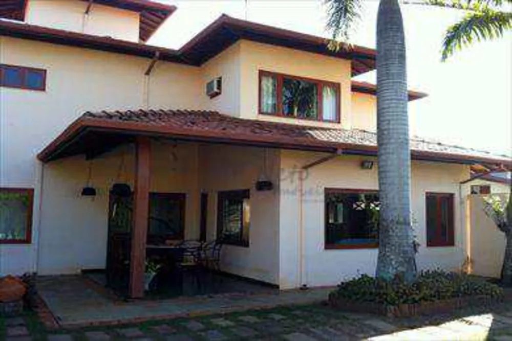 Casa, 3 quartos, 288 m² - Foto 1