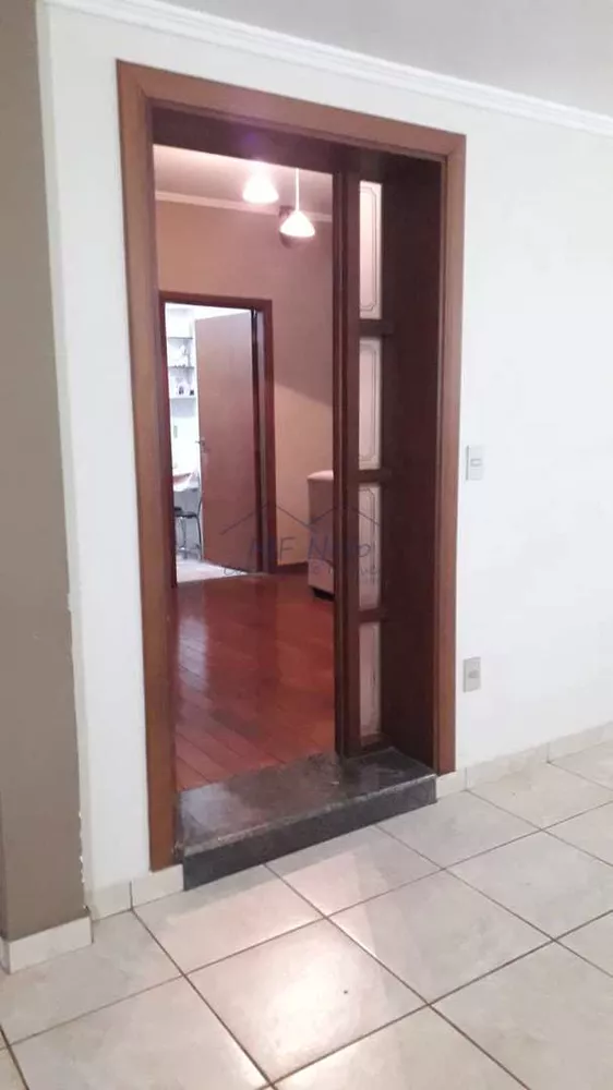 Casa à venda com 3 quartos, 240m² - Foto 4