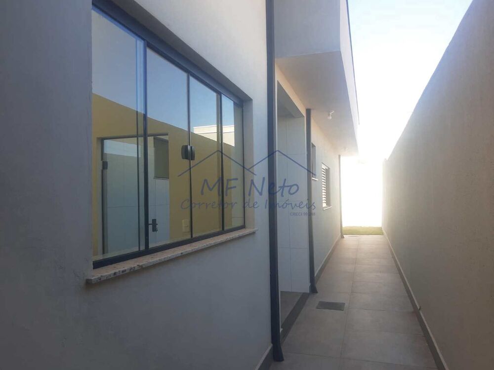Casa à venda com 3 quartos, 250m² - Foto 3