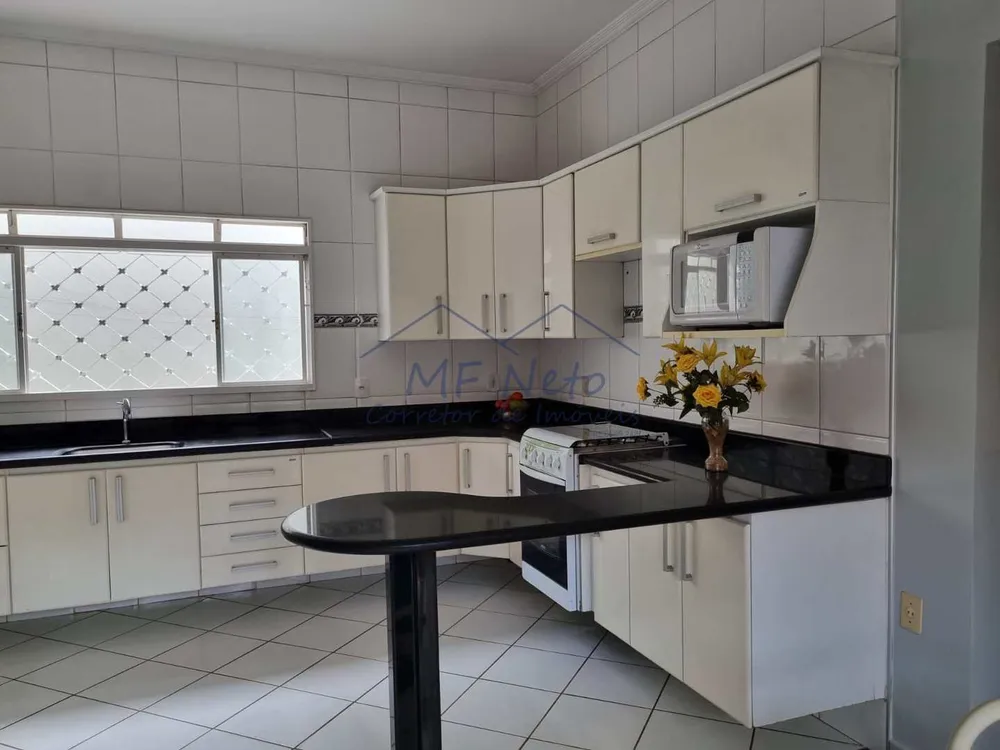 Casa, 3 quartos, 295 m² - Foto 3