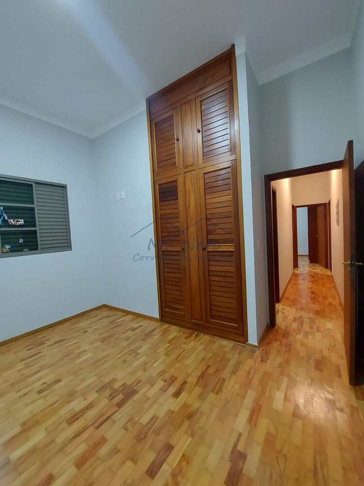 Casa, 3 quartos, 253 m² - Foto 4