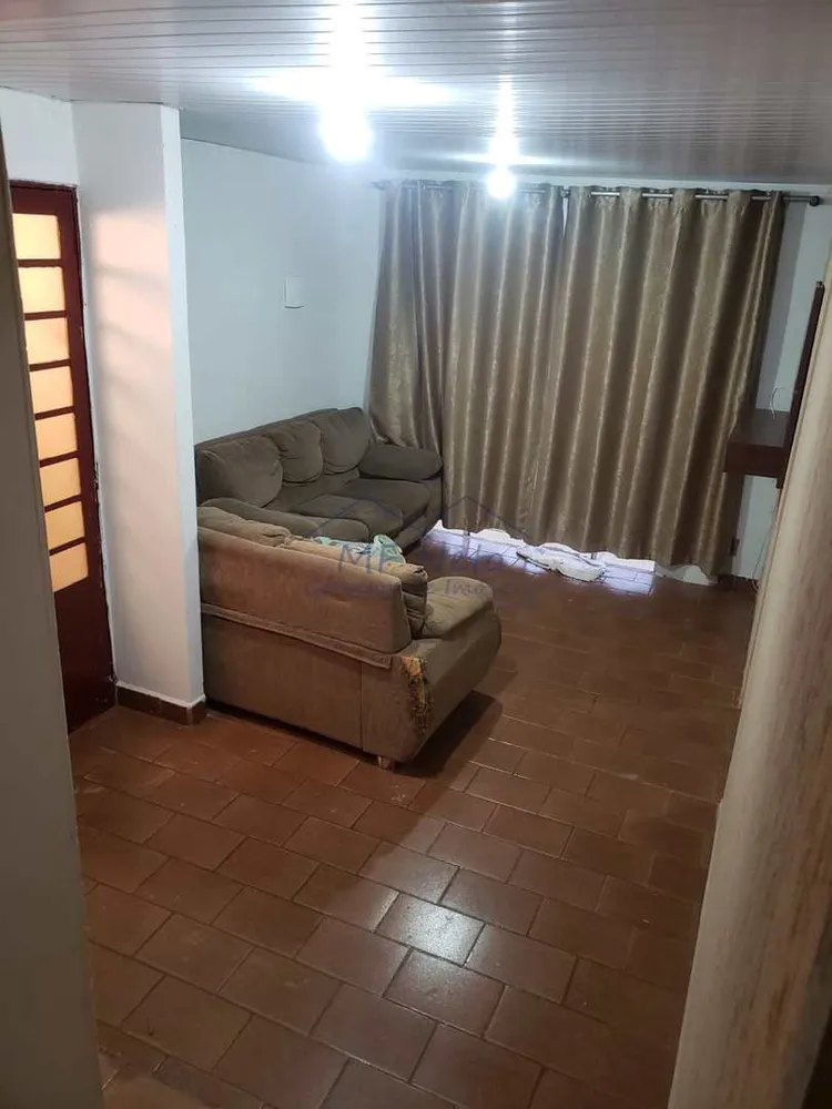 Casa, 3 quartos, 180 m² - Foto 2