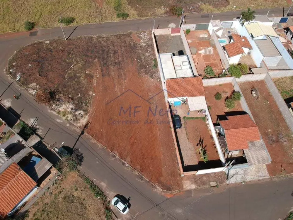 Loteamento e Condomínio, 402 m² - Foto 1