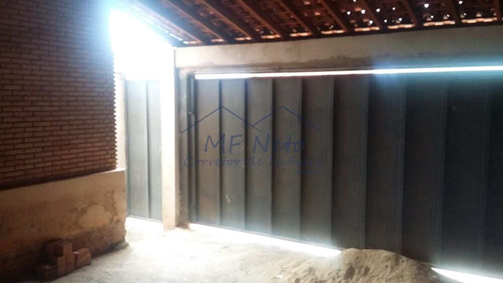 Casa à venda com 2 quartos, 284m² - Foto 2