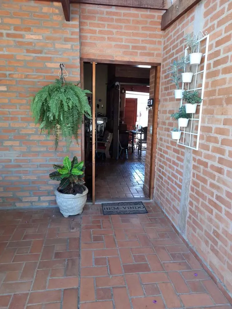 Casa, 3 quartos, 251 m² - Foto 2