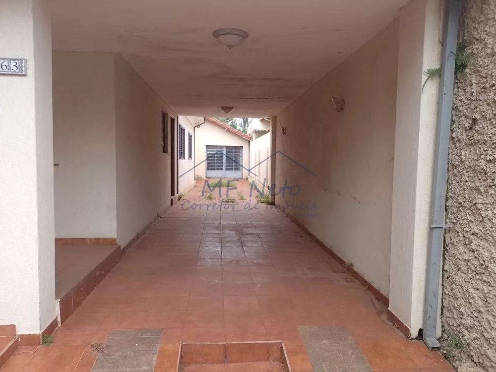 Casa à venda com 3 quartos, 422m² - Foto 2