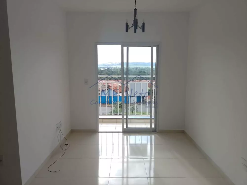 Apartamento à venda com 3 quartos, 67m² - Foto 2