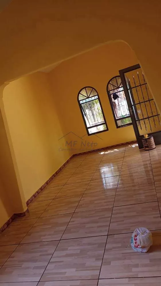 Casa à venda com 2 quartos, 300m² - Foto 3