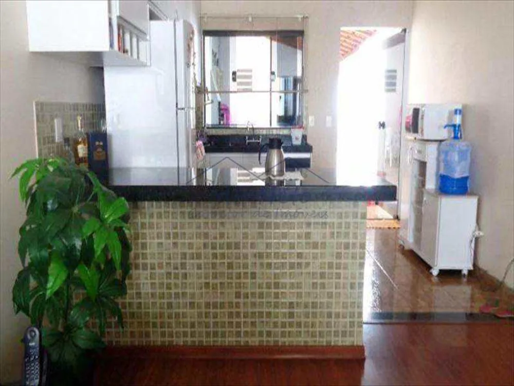 Casa, 2 quartos, 145 m² - Foto 1