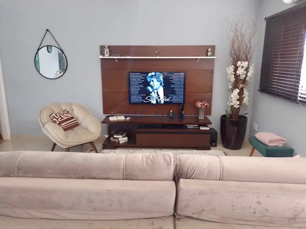 Casa, 3 quartos, 283 m² - Foto 1