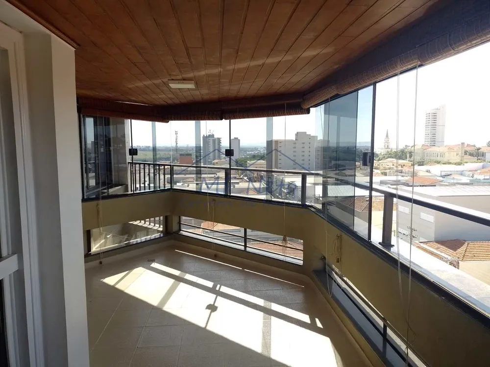 Apartamento, 3 quartos, 272 m² - Foto 1