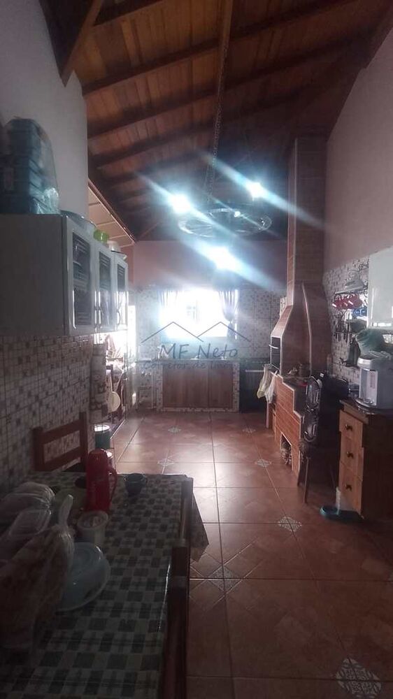 Casa à venda com 3 quartos, 250m² - Foto 3