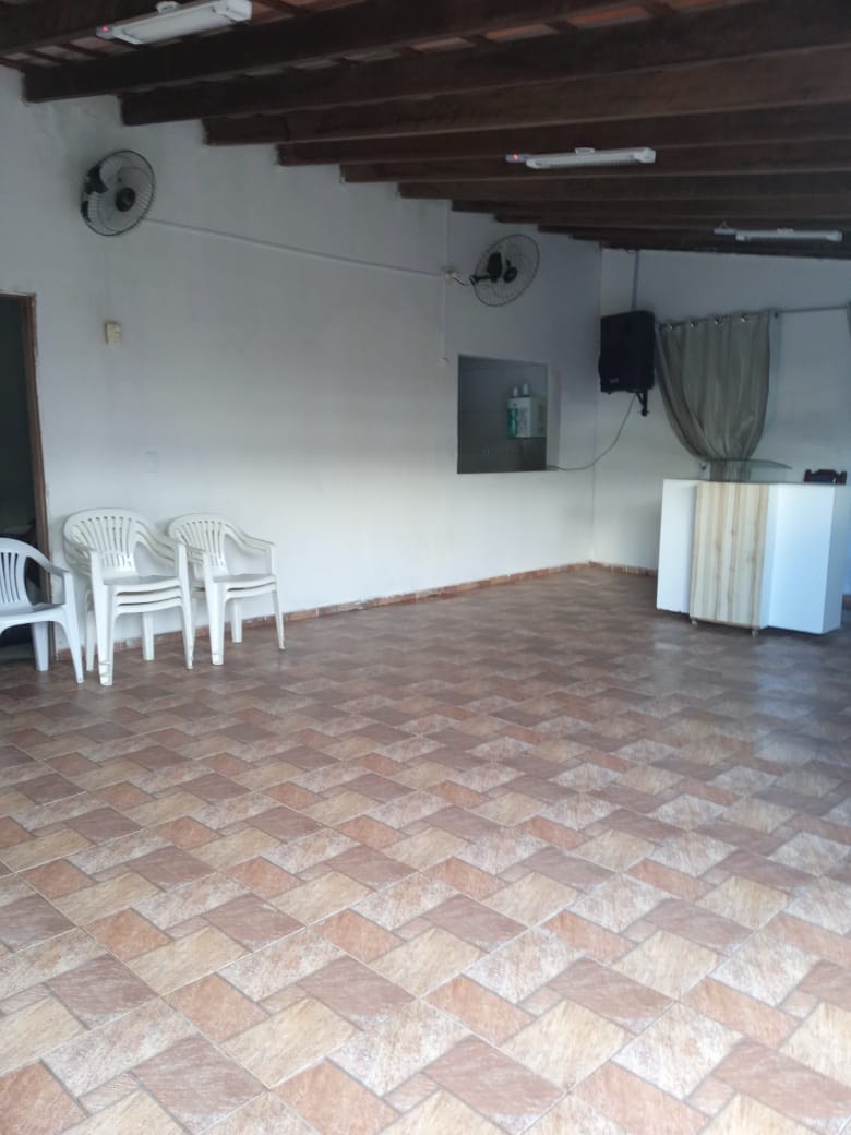 Casa à venda com 3 quartos, 160m² - Foto 2