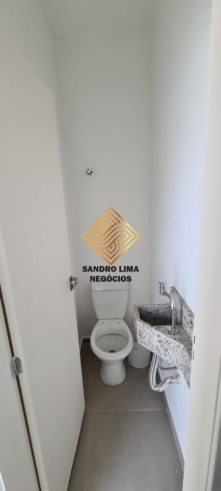 Casa à venda com 2 quartos, 60m² - Foto 9