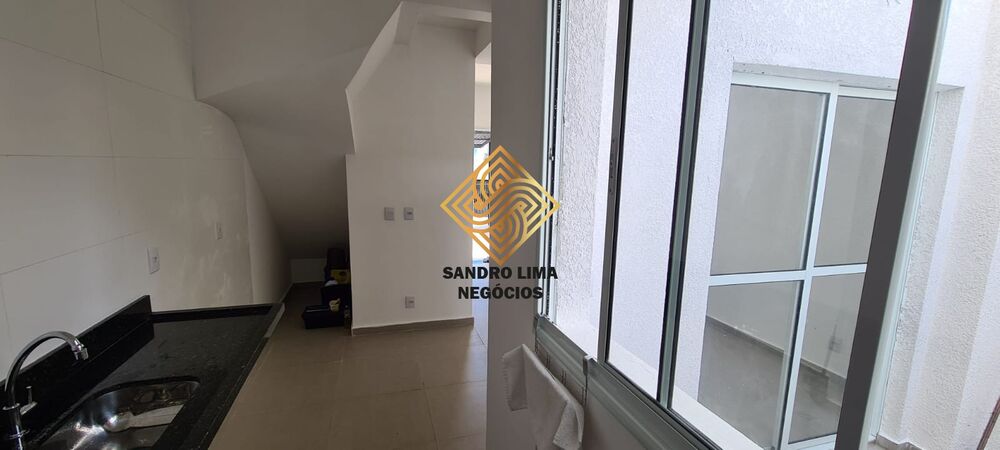 Casa à venda com 2 quartos, 60m² - Foto 7