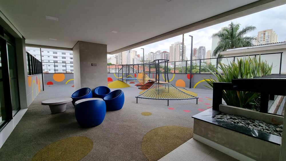 Apartamento à venda com 3 quartos, 135m² - Foto 3