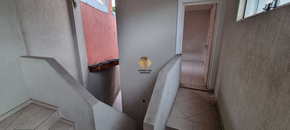 Casa à venda com 4 quartos, 200m² - Foto 11