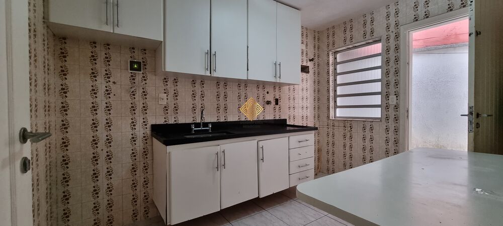 Casa à venda com 4 quartos, 200m² - Foto 6