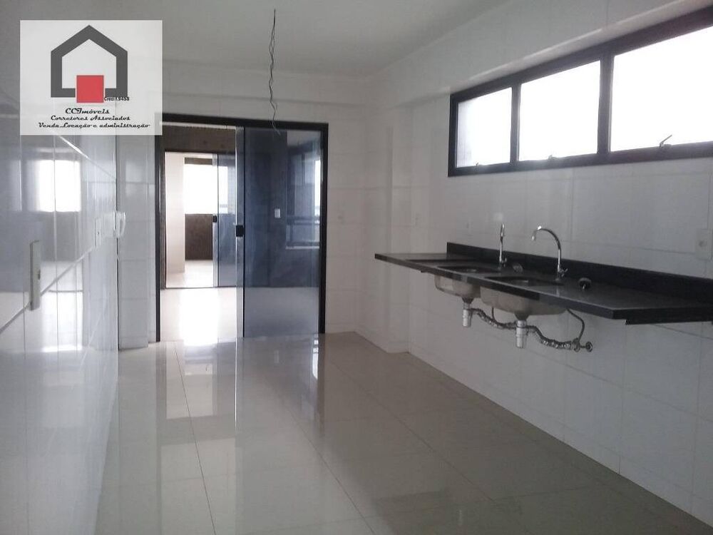 Apartamento à venda com 3 quartos, 198m² - Foto 4