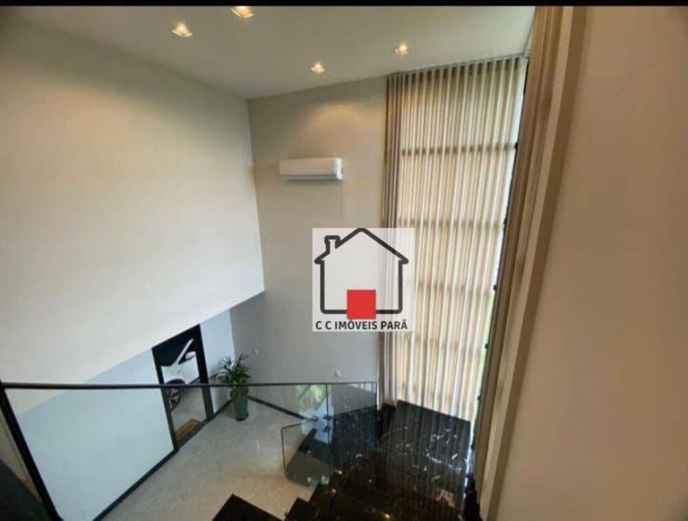 Casa de Condomínio para alugar com 4 quartos, 360m² - Foto 1