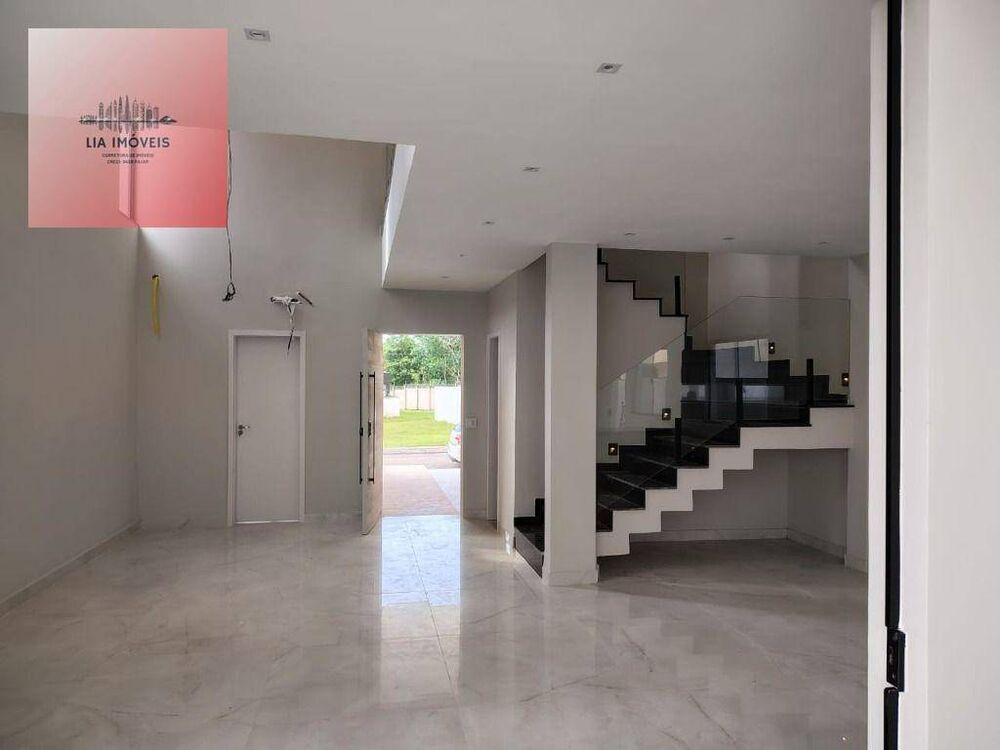 Casa de Condomínio à venda com 4 quartos, 260m² - Foto 3