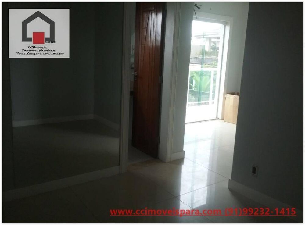 Casa de Condomínio à venda com 4 quartos, 360m² - Foto 2