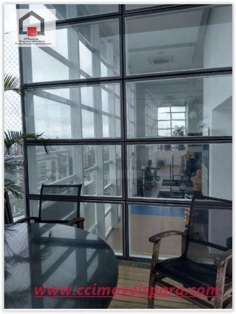 Apartamento para alugar com 4 quartos, 186m² - Foto 4