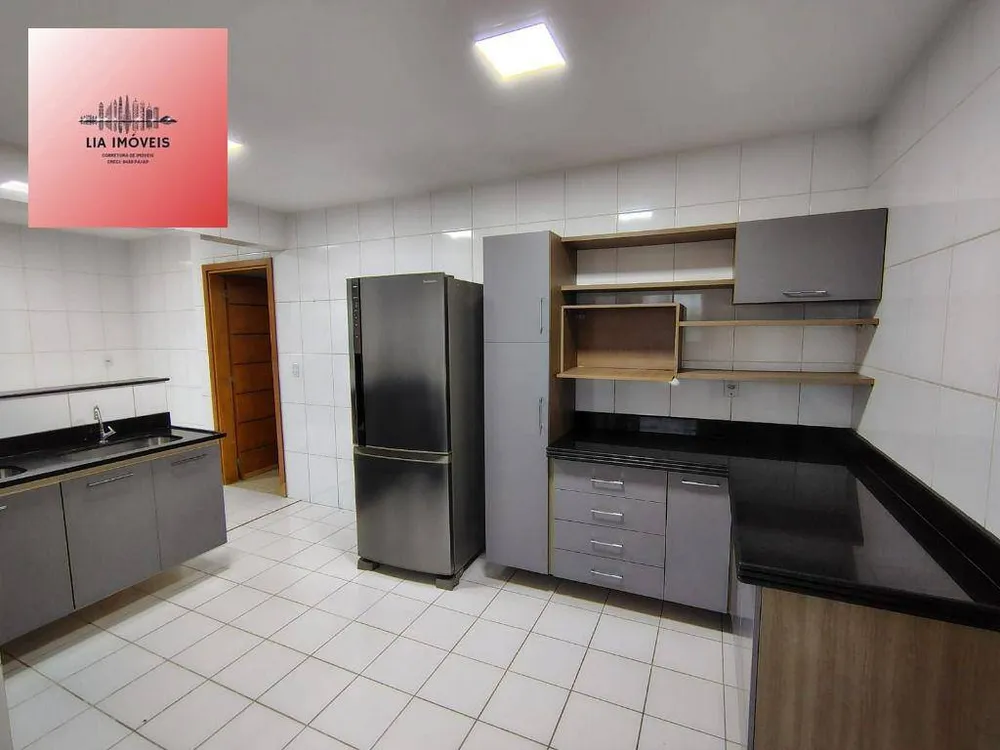 Apartamento, 4 quartos, 206 m² - Foto 2