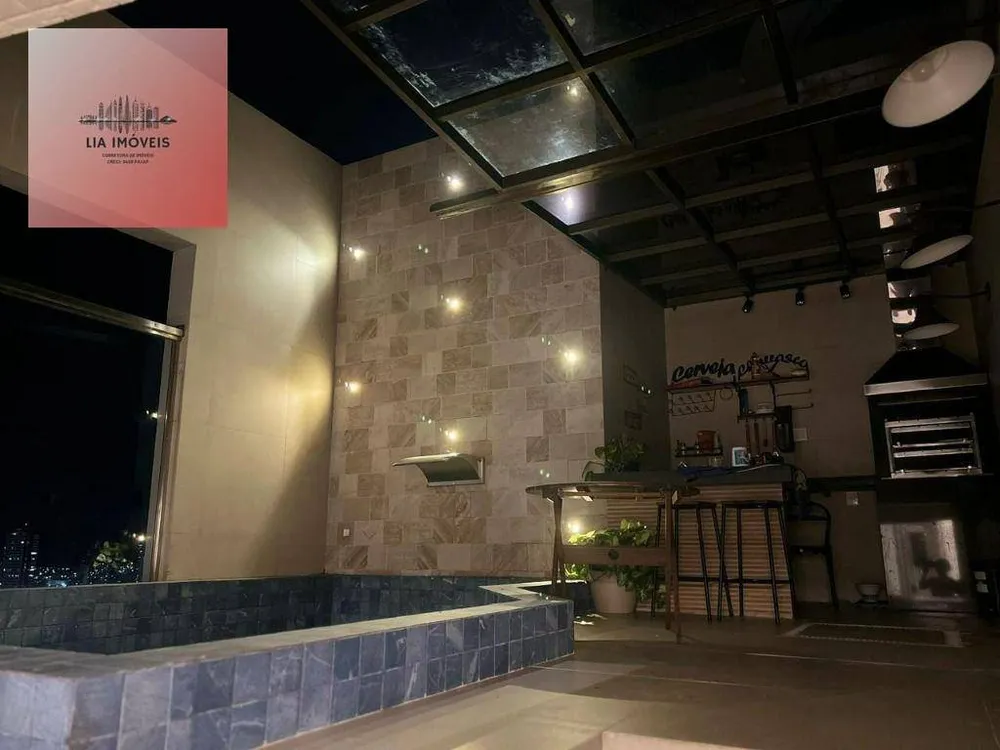 Cobertura, 3 quartos, 233 m² - Foto 11