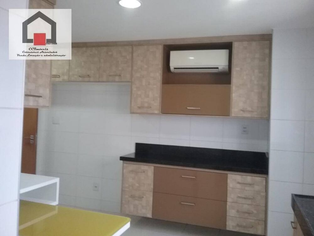Apartamento à venda com 3 quartos, 198m² - Foto 4