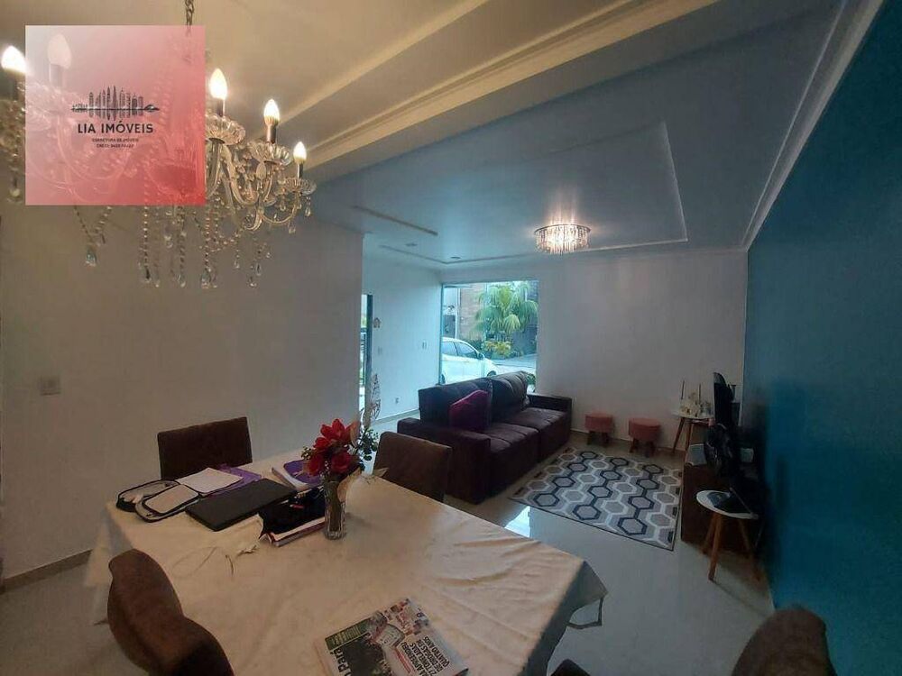 Casa de Condomínio à venda com 3 quartos, 180m² - Foto 1