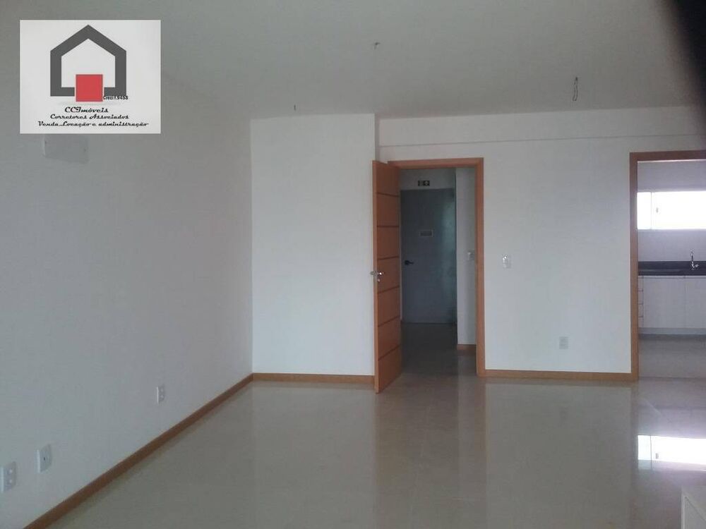 Apartamento à venda com 3 quartos, 140m² - Foto 4