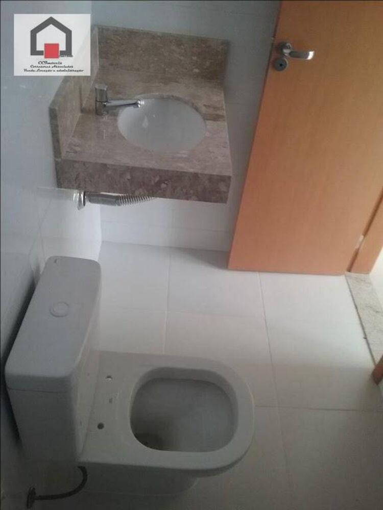 Apartamento à venda com 3 quartos, 140m² - Foto 2