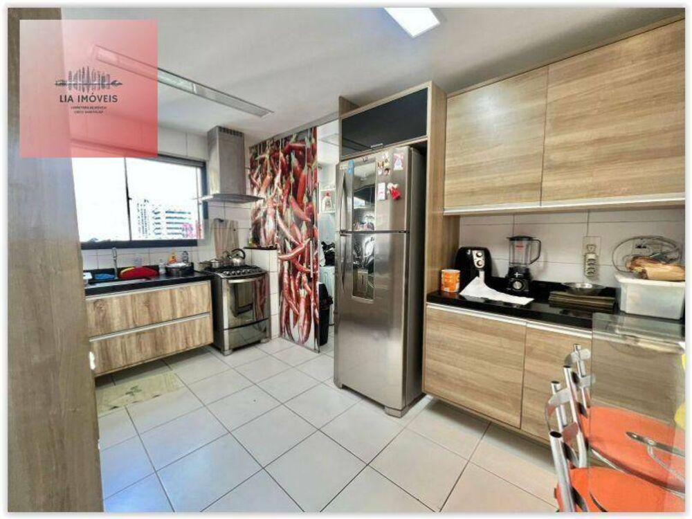 Apartamento à venda com 3 quartos, 147m² - Foto 11