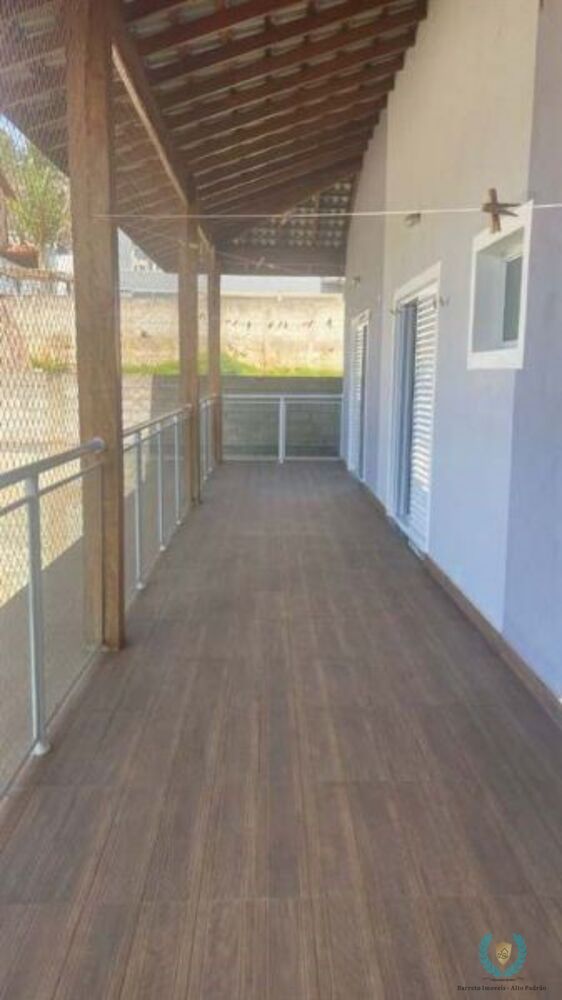 Casa de Condomínio à venda com 3 quartos, 150m² - Foto 2