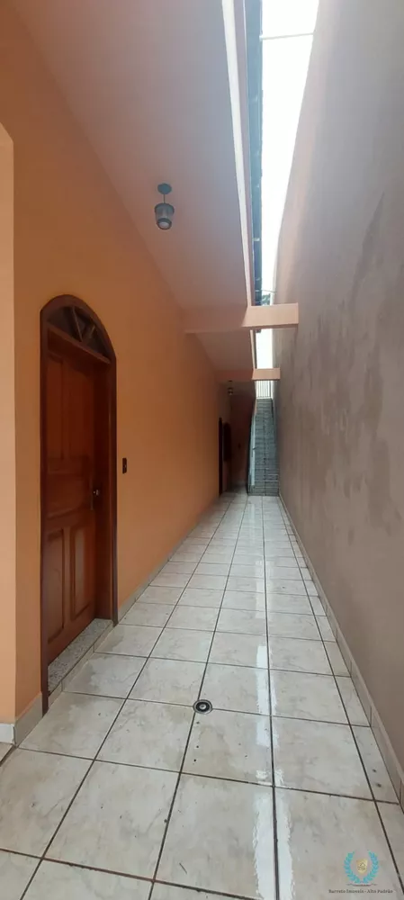 Casa para alugar com 5 quartos, 259m² - Foto 4